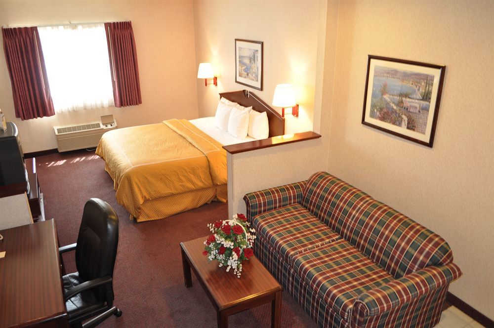 Portland Suites Airport East 페어뷰 외부 사진