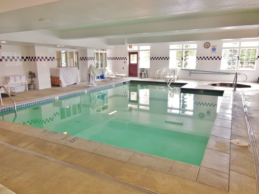 Portland Suites Airport East 페어뷰 외부 사진