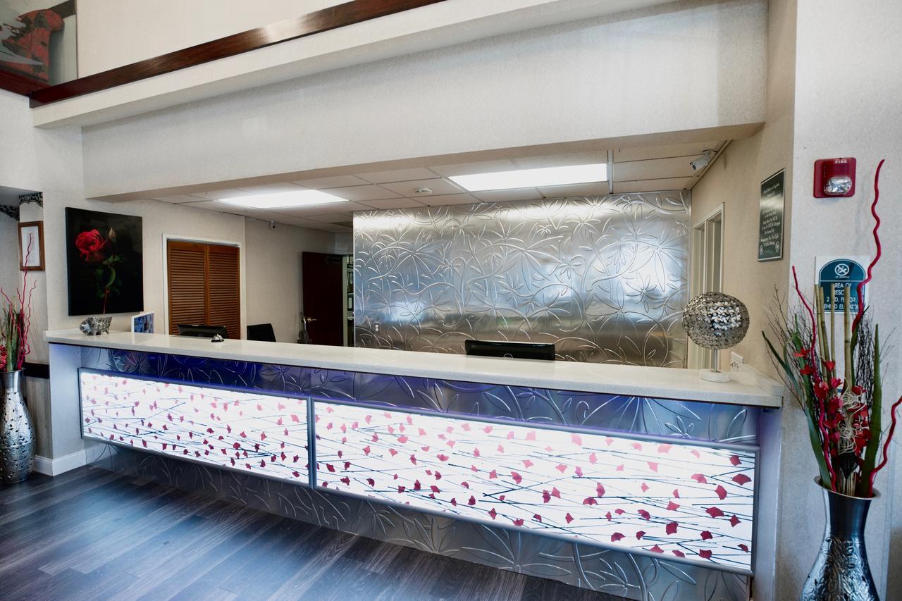 Portland Suites Airport East 페어뷰 외부 사진