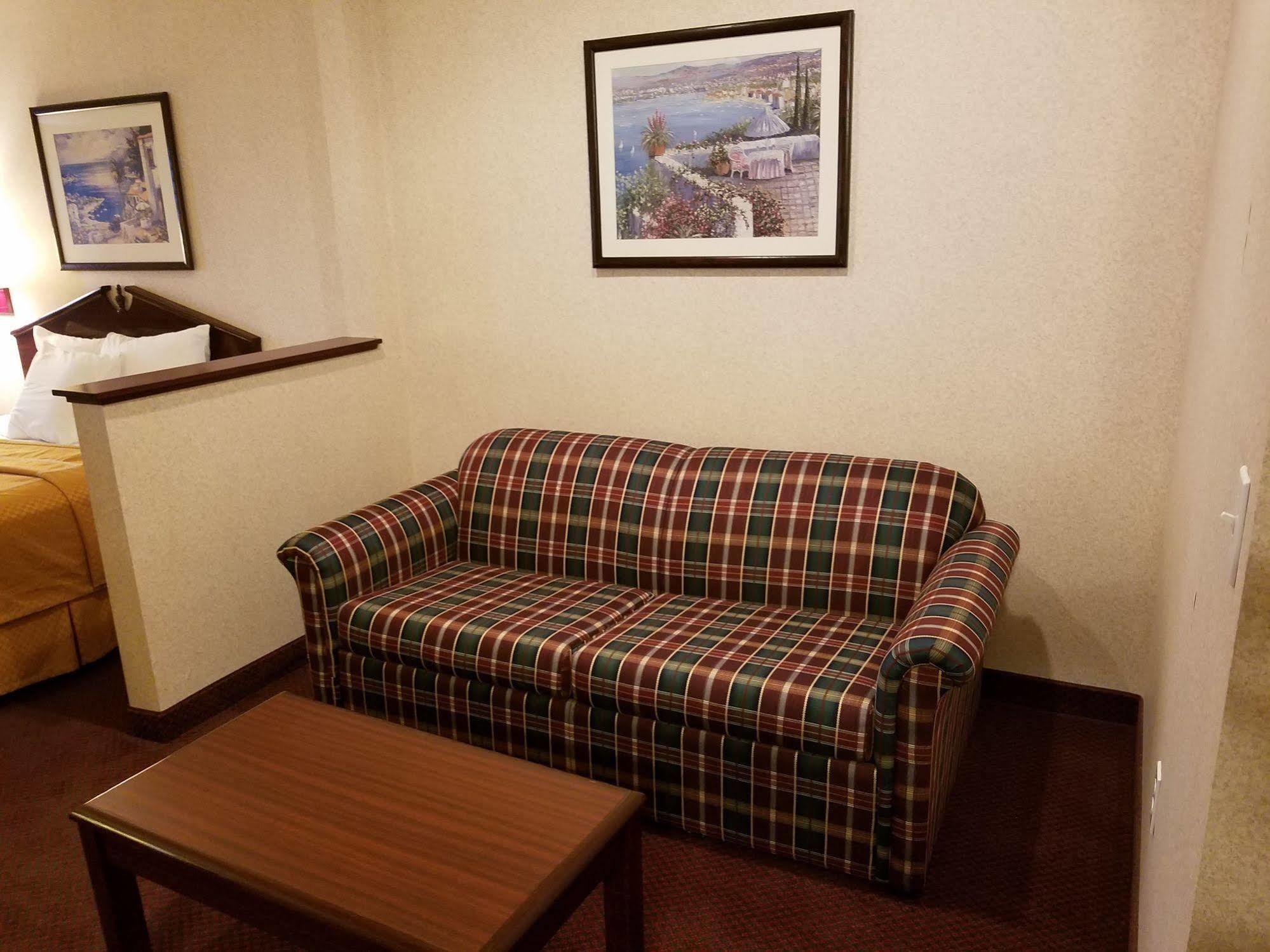Portland Suites Airport East 페어뷰 외부 사진