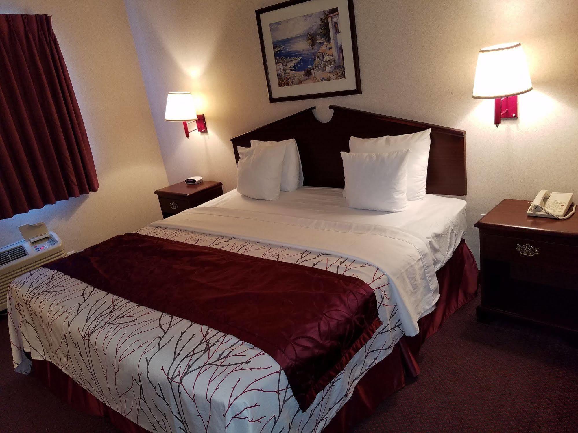 Portland Suites Airport East 페어뷰 외부 사진
