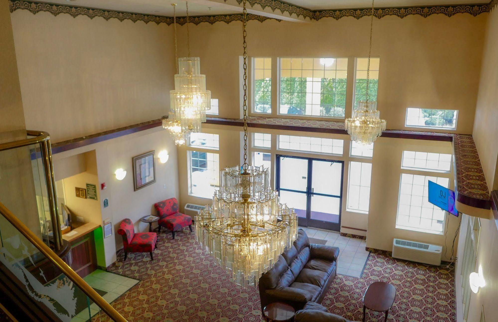 Portland Suites Airport East 페어뷰 외부 사진