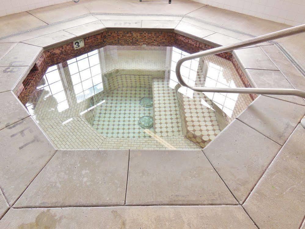 Portland Suites Airport East 페어뷰 외부 사진