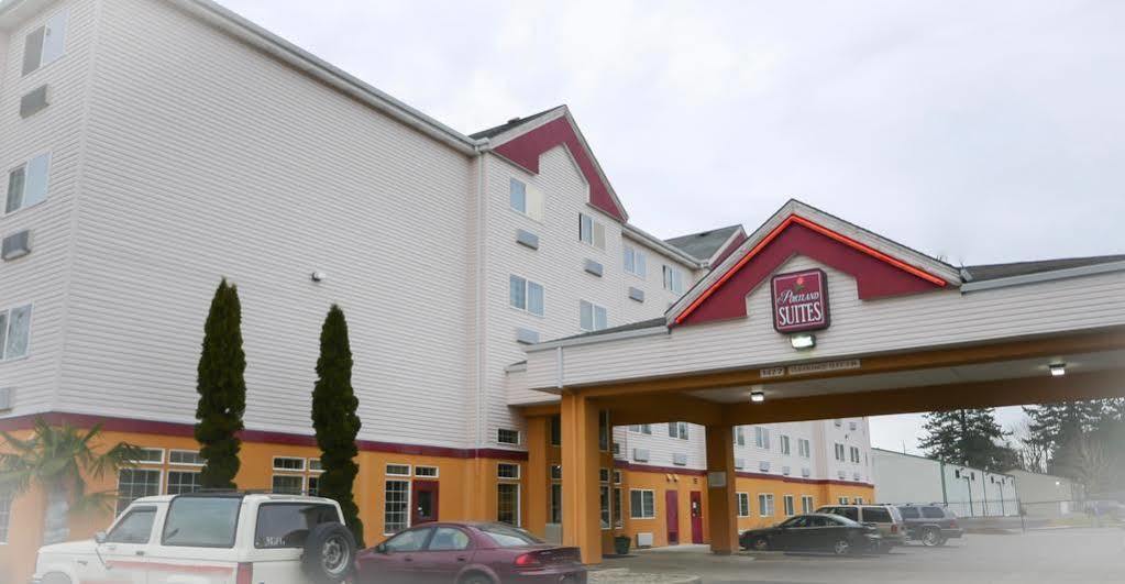 Portland Suites Airport East 외부 사진